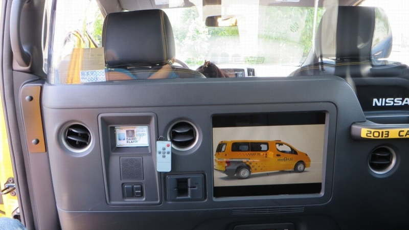 NV200バネット室内2