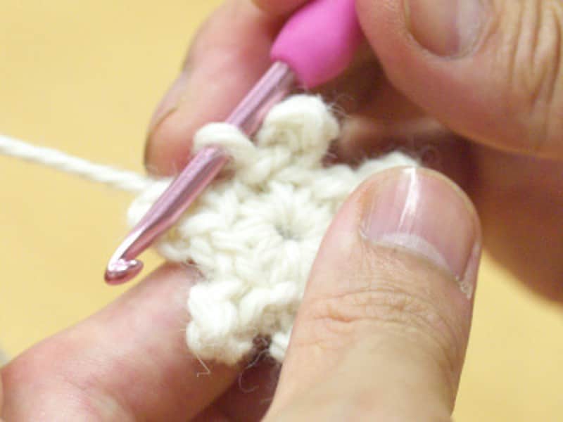 糸をかけて引き抜く