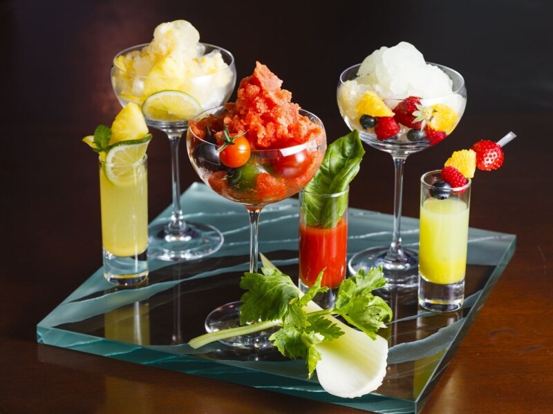「ストリングスホテル東京」に今年初登場の、お酒の効いた「大人のかき氷」3種(各税サ別1,300円)