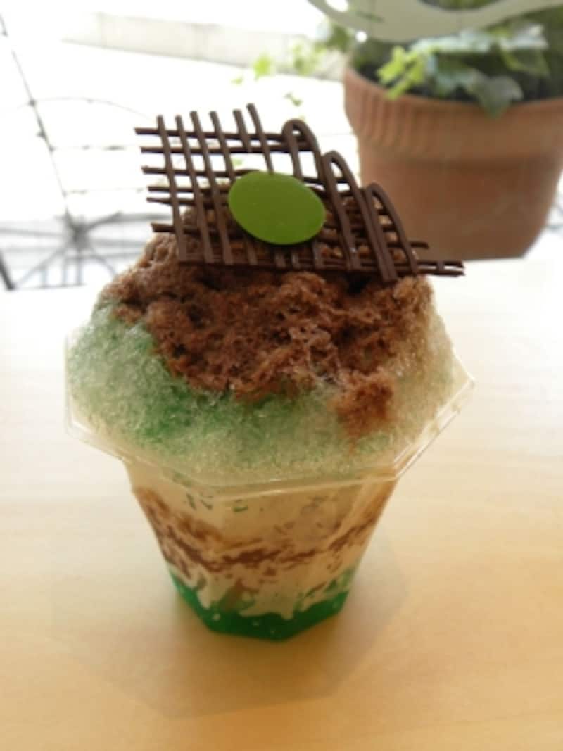 「パティスリー ブリーズ」に昨年登場したかき氷「チョコミント」