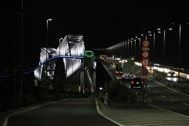 暗闇に浮かび上がるゲートブリッジ。