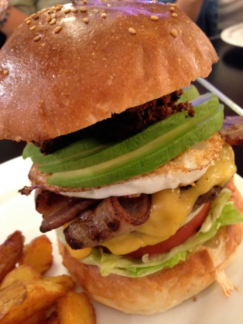 近郊のバーガーショップめぐりも楽しいです。