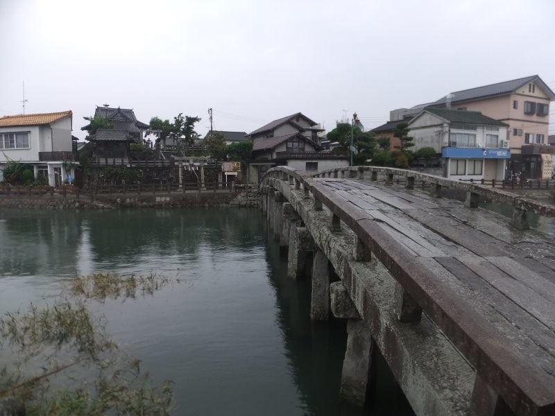 日本最大級の石造桁橋、祇園橋と祇園神社