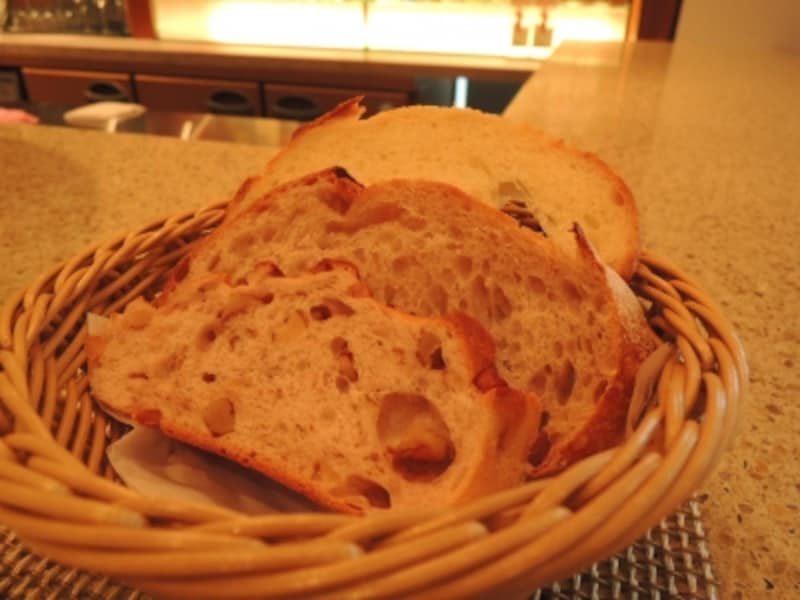 パンはお替わりできる