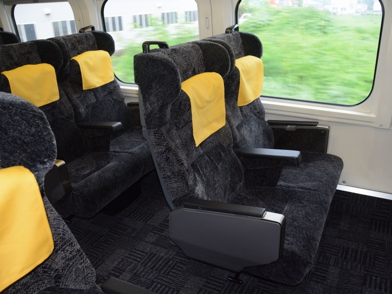 11号車は元グリーン車