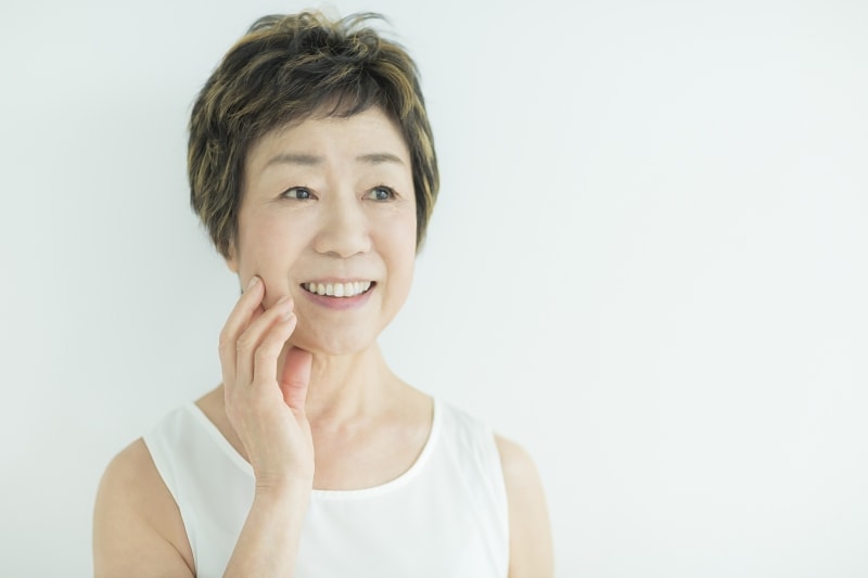 しみ、しわ、たるみが悩みのトップ3