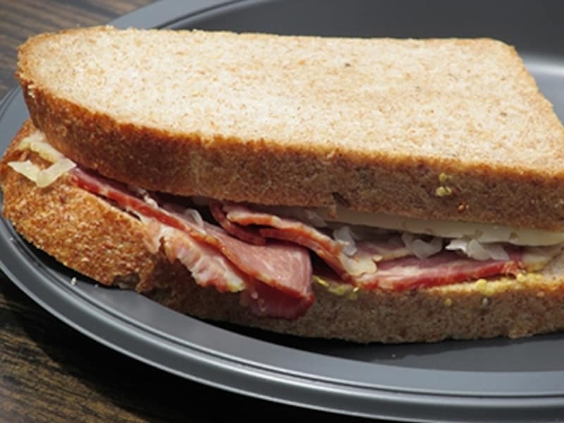 コーンビーフサンド