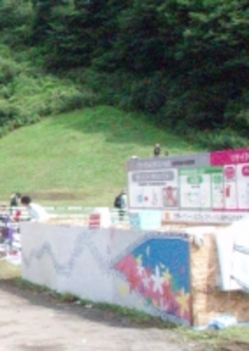 会場内のごみステーション