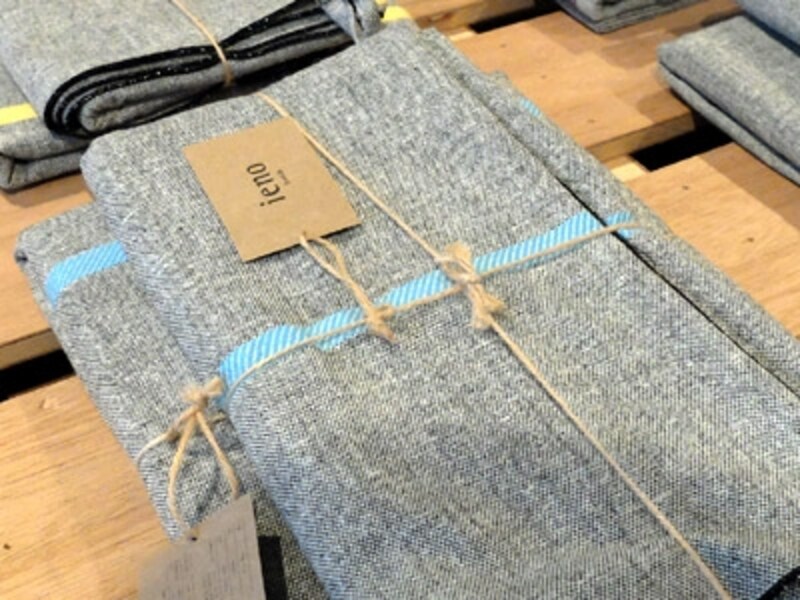 既製品のカーテン・マルチファブリック