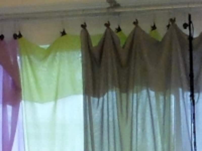 薄地のカーテン