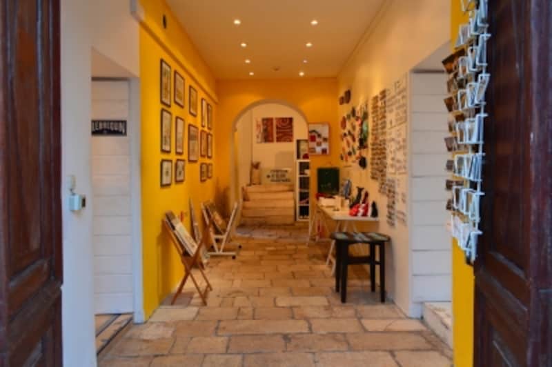 フヴァル島お土産屋さん