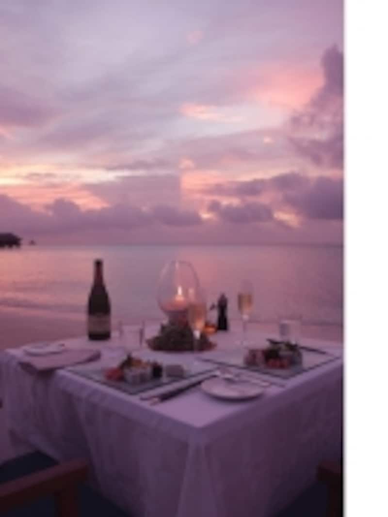 海辺でのロマンチックディナー