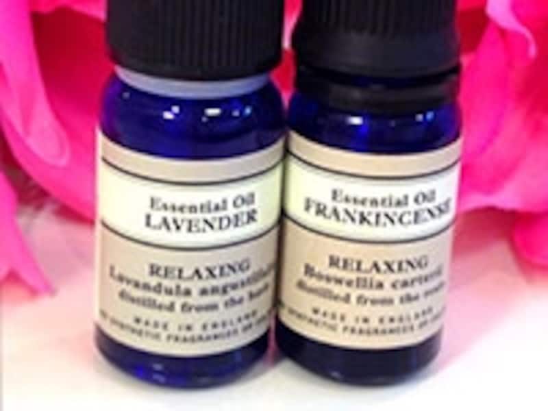 精油（フランキンセンス＆ラベンダー）