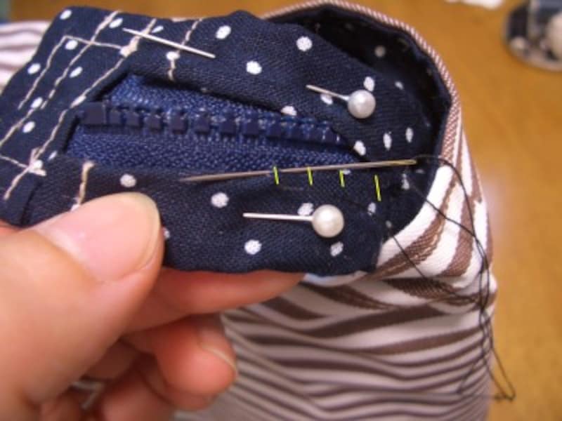 ファスナー端の始末