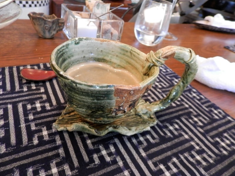 ソーサーとカップが一体に！