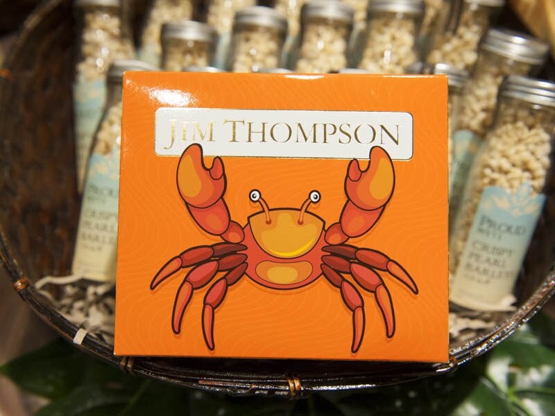 ジムトンプソン・プーパッポンカレー味ライスクラッカーundefinedundefined100gundefined140バーツ（約420円）