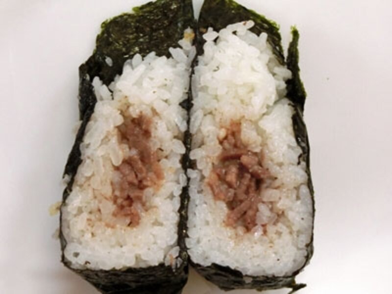 デイリーヤマザキ味わいむすびまぐろわさび醤油