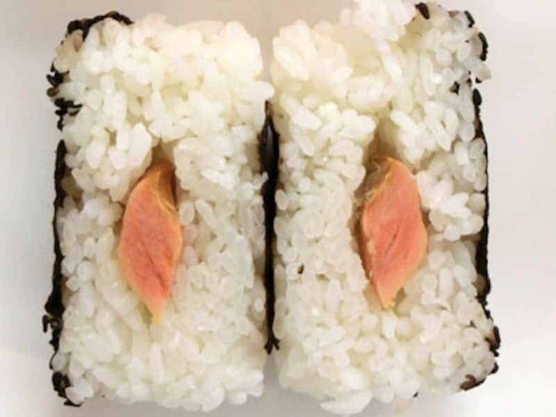 サークルKサンクス直巻おにぎりごま塩鮭ハラミ