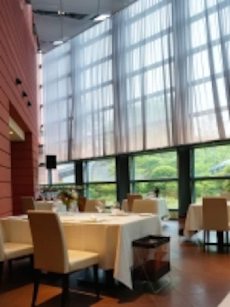 オットセッテの高い天井もまた魅力です