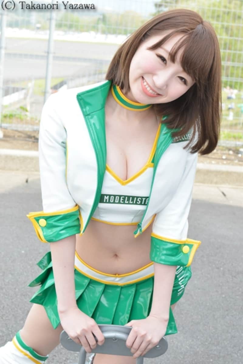 荒井華奈／モデリスタカスタマイズクイーン