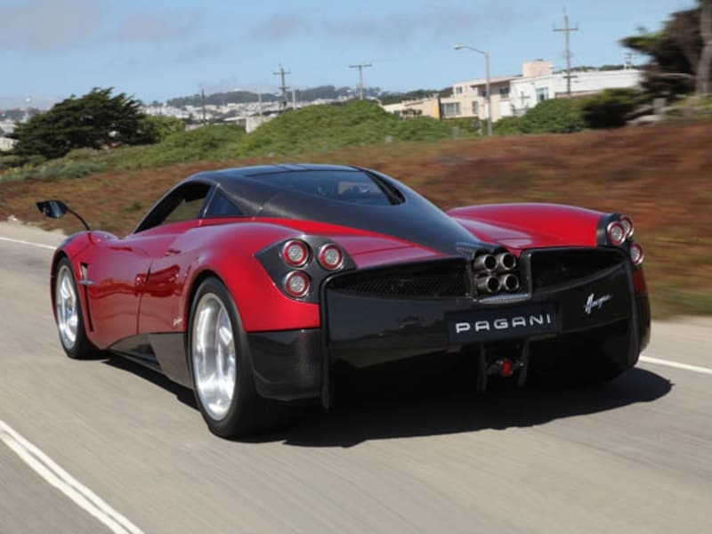 パガーニウアイラ