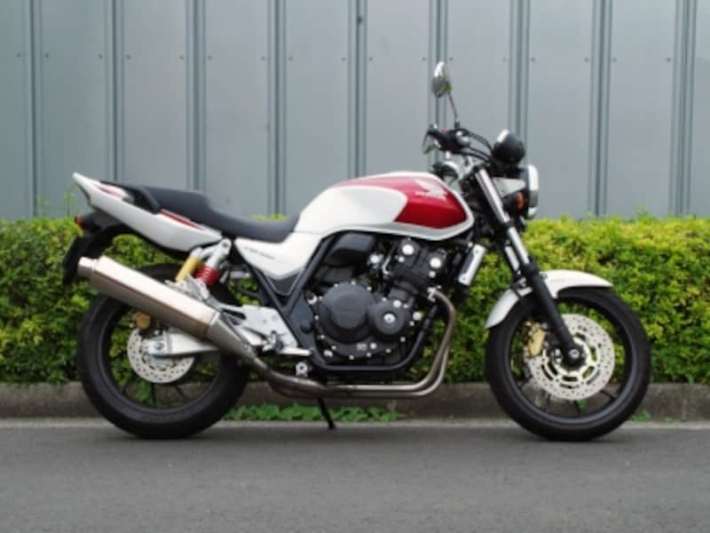 CB400SF サイドビュー