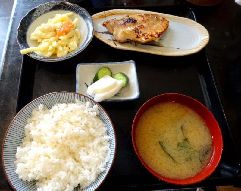 赤魚かす漬けはもちろん、ご飯、味噌汁、お漬物が旨い！