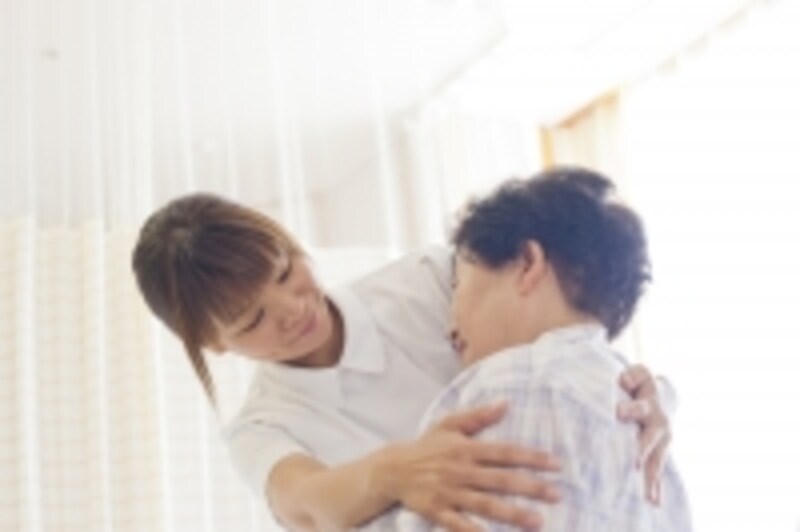 介護中の看護師