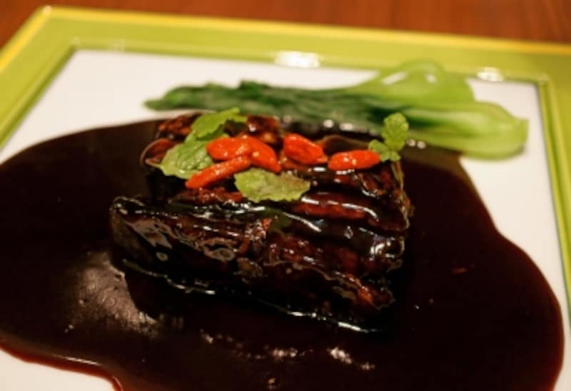 鎮江黒酢のとろとろ角煮酢豚