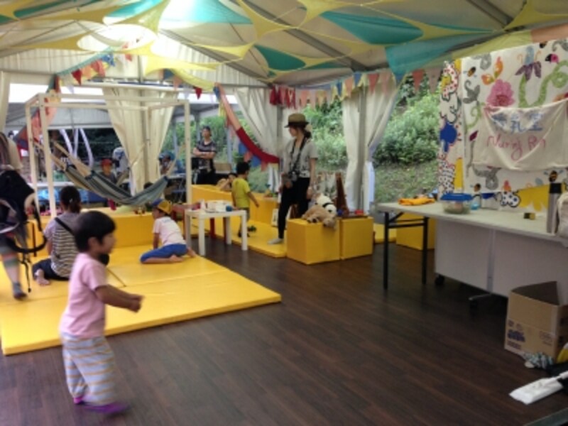 キッズランドテント内