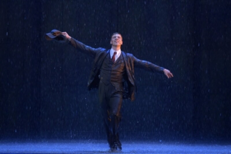 『Singin' In The Rain雨に唄えば』撮影：阿部章仁