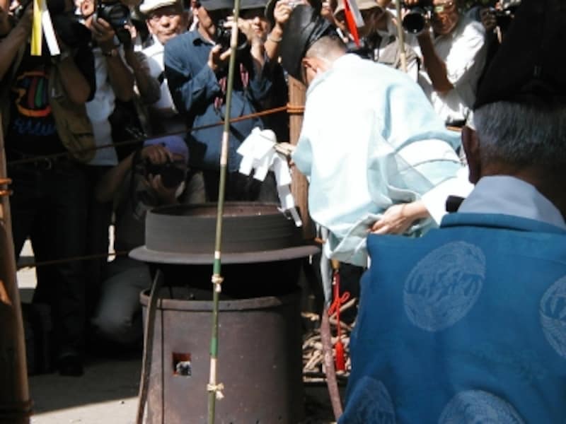 湯立神楽(鎌倉神楽)