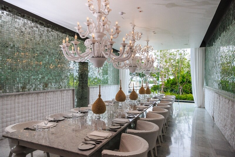 この真っ白なプライベートダイニングルーム! リゾートのどこかにあります、ぜひ探してみて欲しい