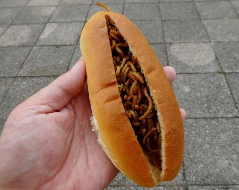 オオムラパンで購入した焼きそばパン　135円