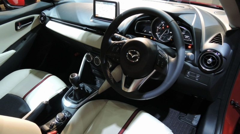 新型デミオ写真2