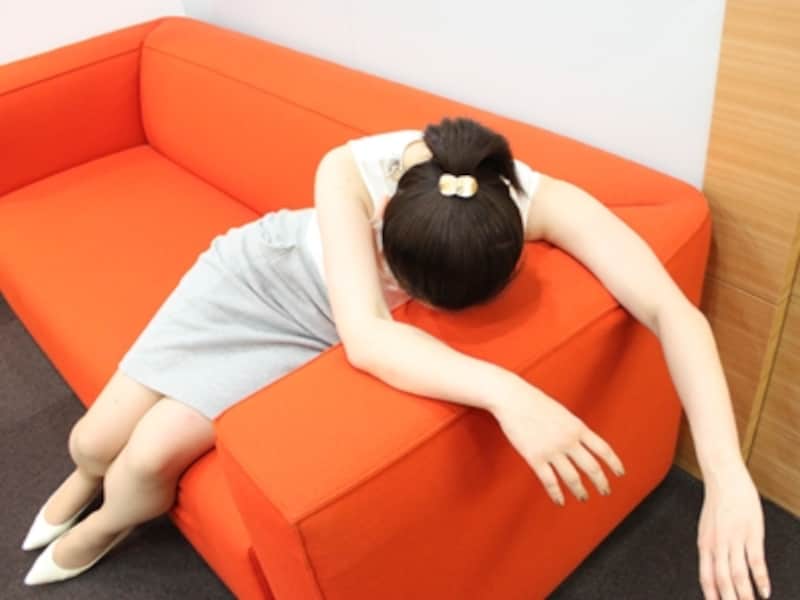 ハリは回復したものの、にきびや肌のテカリが気になりテンションがた落ち