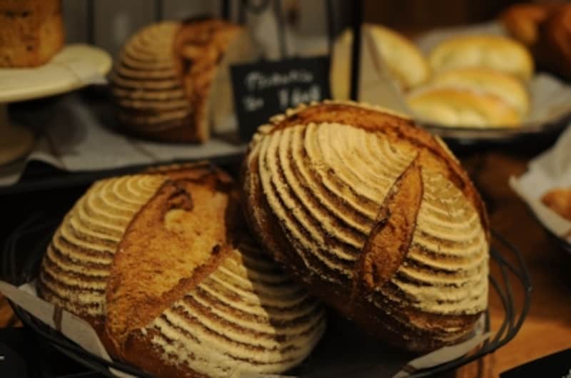 パンとケーキの小さな売り場も
