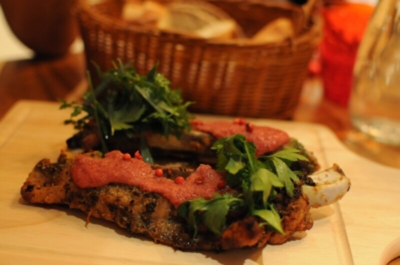 スペアリブ（みちのく豚）の柔らかコンフィ