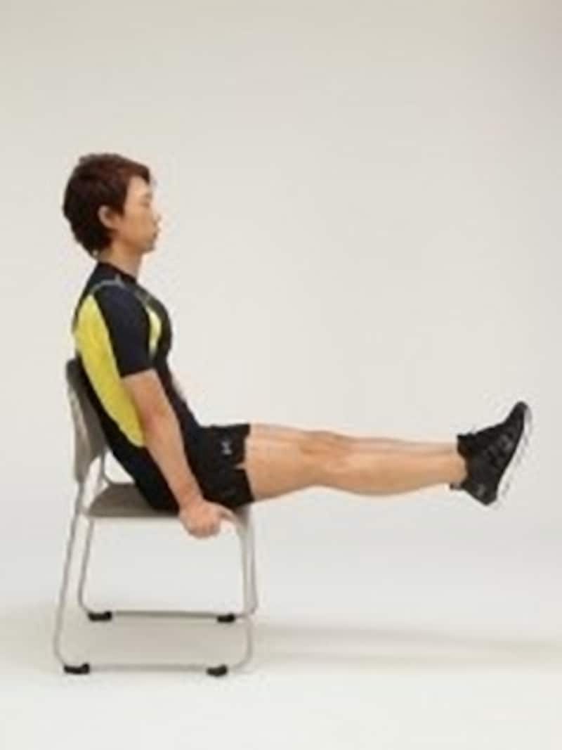 椅子を使って行う体幹強化トレーニング 2-2