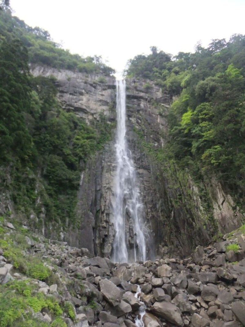 那智の滝・飛瀧神社(4)/お滝拝所から眺める滝