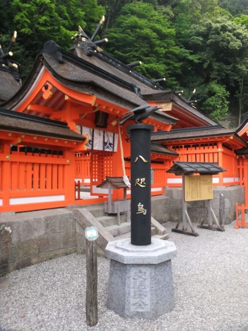 熊野那智大社(4)/八咫烏の像