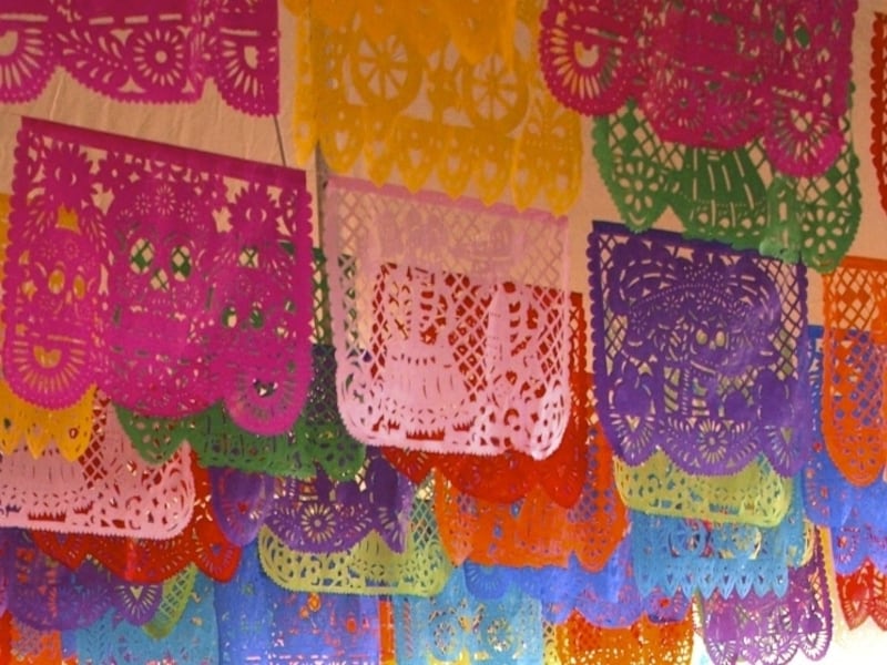 死者の日のバージョンはガイコツの絵柄が特徴