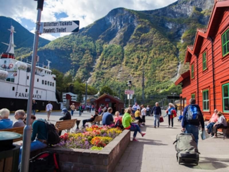 ソグネフィヨルド、フロム