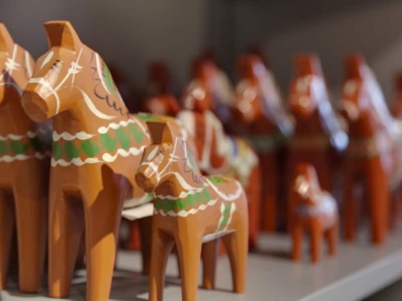 【たいへん希少な品】スウェーデンの伝統手工芸 Hemslojd『スウェーデンの伝統手工芸』 | ひるのつき