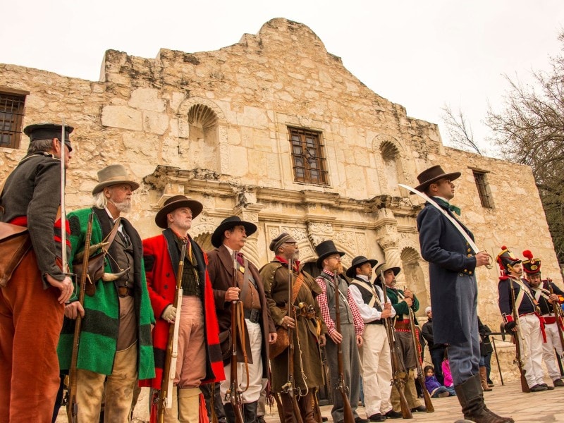 アメリカで最も人気のある観光スポットの1つ、アラモ砦