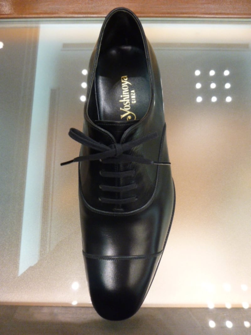 内羽根式ストレートチップundefined前から