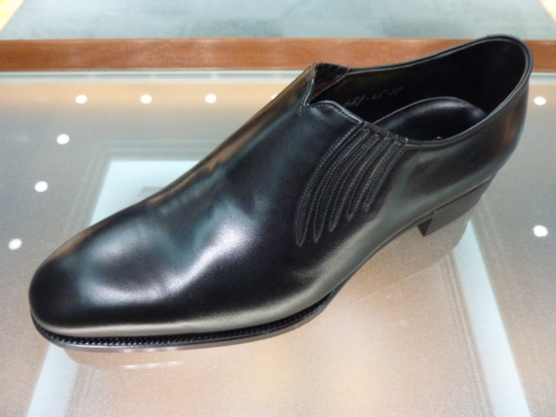 土踏まず出し縫い手縫いサイドエラスティック