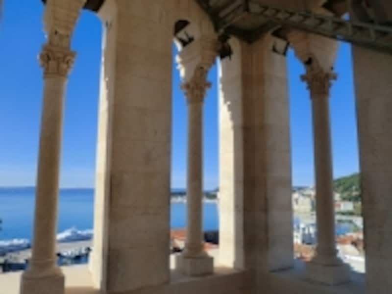 スプリット鐘楼