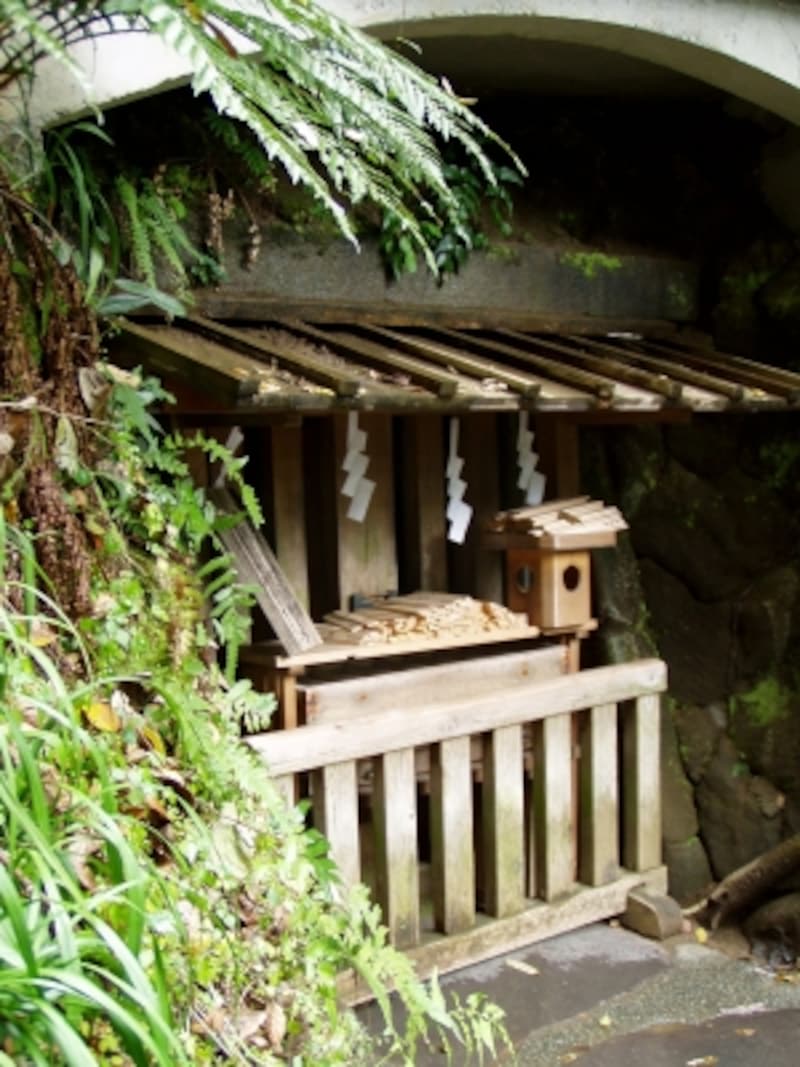 護良親王が幽閉されたという土牢