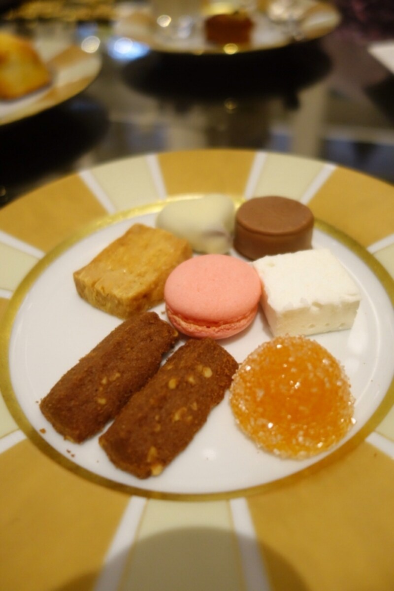 スタンドの３段目